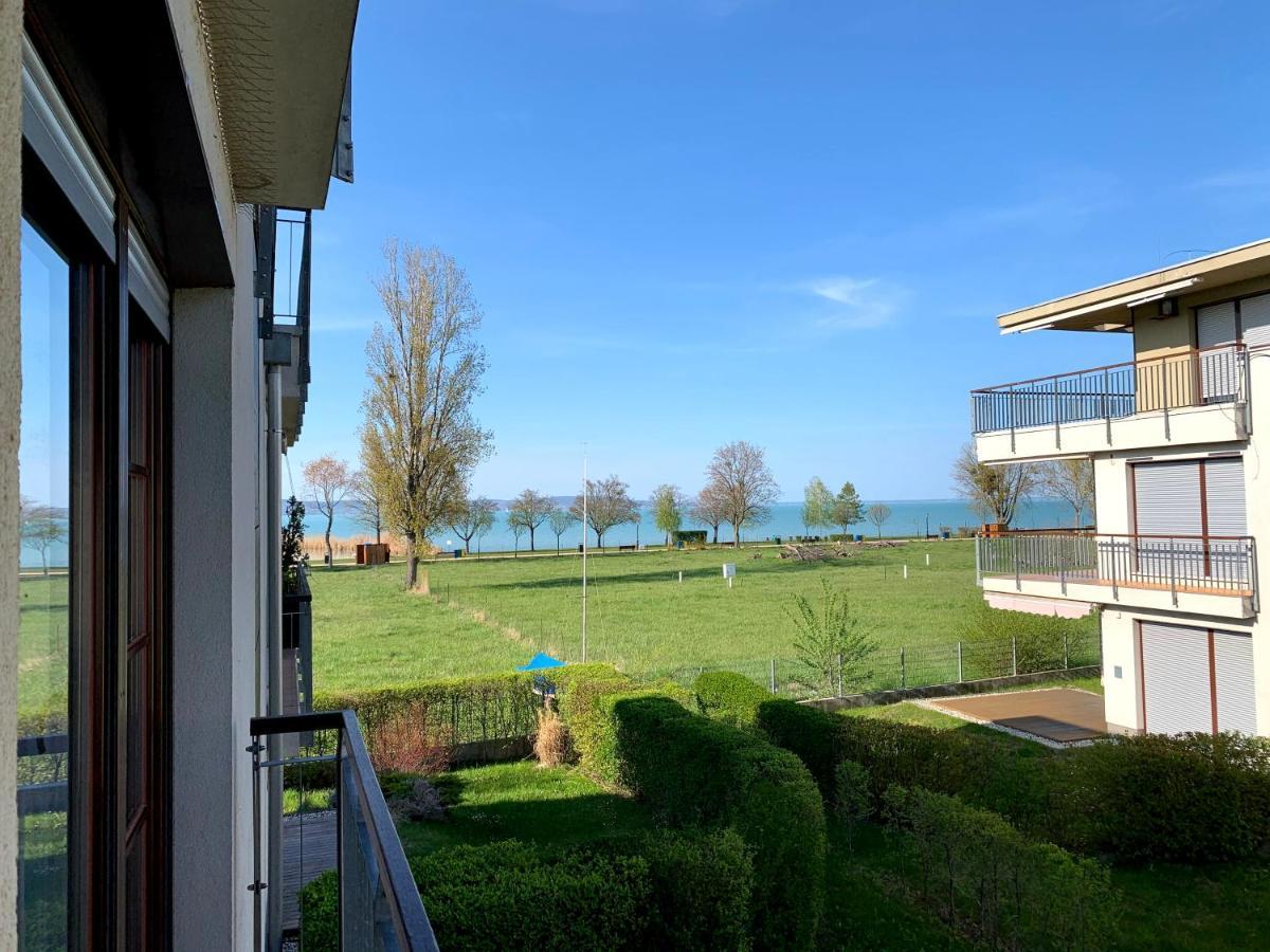 Lakeside Luxury Apartment Zamárdi Esterno foto